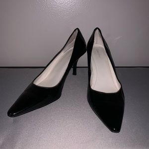 Calvin Klein - Drama pump sz 10 - good condition